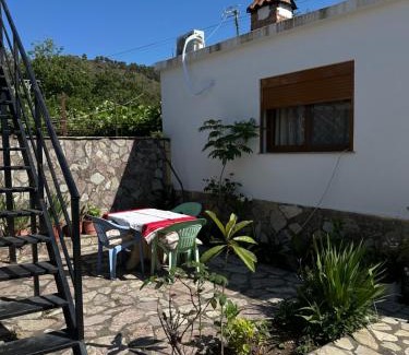 Sakës Bed & Breakfast | Villa Zefi Rrenc