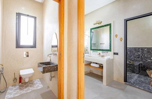 El Aggada Villa | villa Zina, Élégance et luxe,piscine & jacuzzi