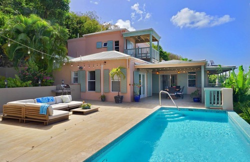 Estate Lerkenlund House | Villa Zion - Close To Hull Bay, Magens Bay, and Fish Bar!