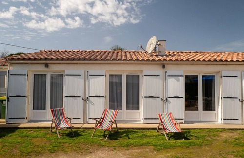 Le Chateau-d'Oleron House | Villa Zonda (Jacuzzi)