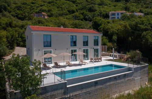 Prijevor Villa | Villa Zvis Sea View with Private Pool & Peaceful Stay