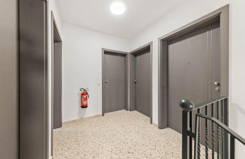 Roeser Apartment | Villa66 Private bedroom 5 - Shared Kitchen