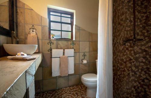 Kleinmond House | VillaChad Guesthouse