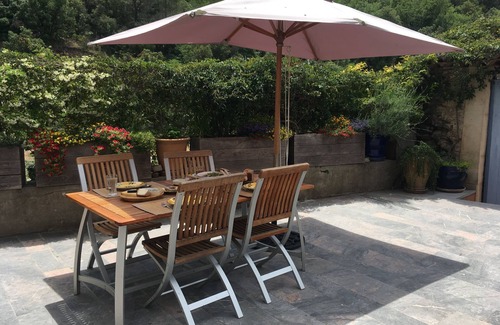 Saint-Nazaire-de-Ladarez House | Village house with terrace and pool