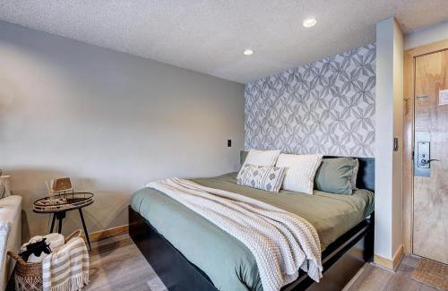 Peak 9 Apartment | Village at Breck Studio 4217 by Ski Country Resorts