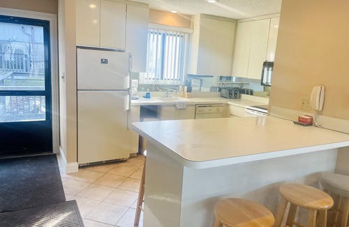 Village at Camelback Condo | Village at Camelback ski in/out a few units from the slopes! Beautiful views!