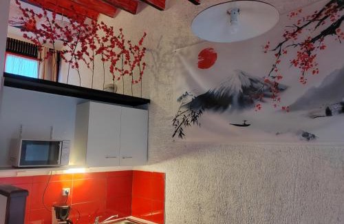Caylus House | Village Bord de Ciel