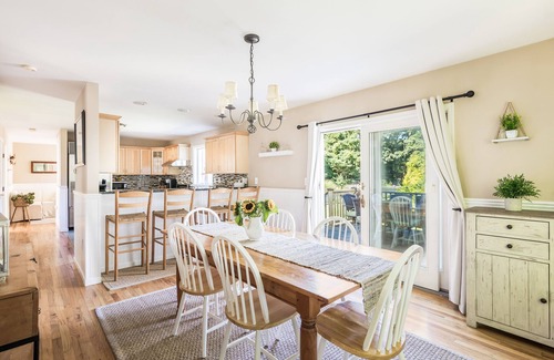 East Hampton North House | Village Fringe Available May 24th - October 31st. Family/Pet Friendly