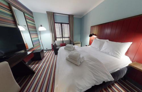 Swindon Hotel | Village Hotel Swindon