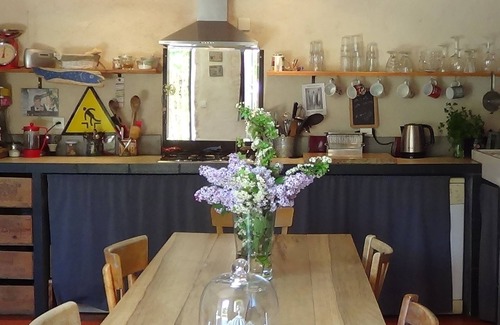 Sauveterre House | Village house 10 minutes from Avignon