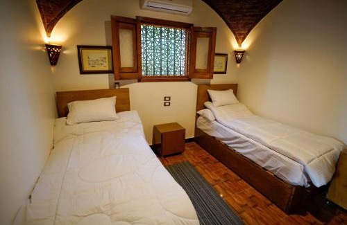 Luxor Apartment | village house