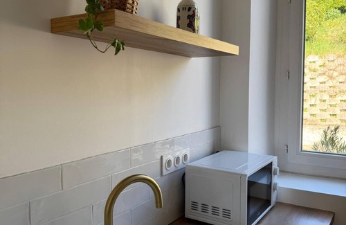 Ville-sous-Anjou House | Village house in the countryside, T3 duplex with master suite.