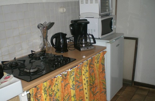 Quarante House | village house fully equipped near Beziers