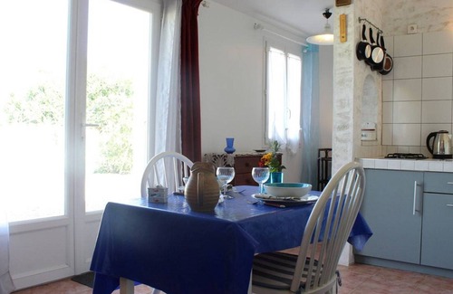 La Cotiniere House | Village House in Dolus with Courtyard, Near Beach, Sleeps 2