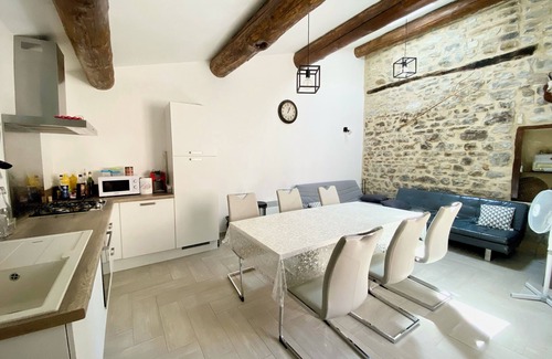 Ribeyret House | Village house in Ribeyret WIFI Quiet Comfort
