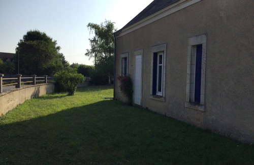 Scoury House | Village house on the edge of a stream close to Chateauroux and the Brenne.