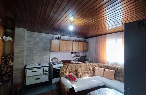 Canton 10 House | Village House Rošnjače