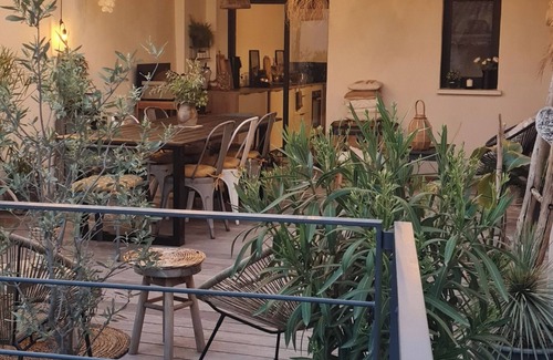Montpeyroux House | Village house with private pool, terrace and old-world charm