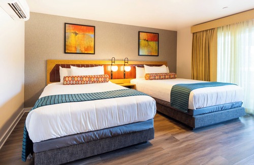Vandenberg Village Hotel | Village Inn