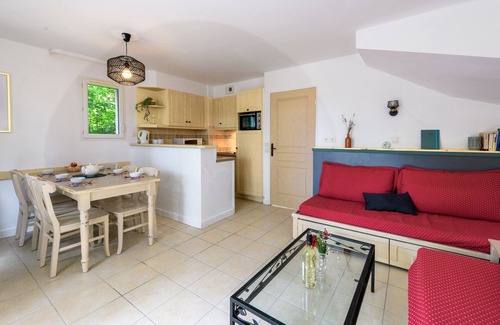 Rouret House | Village Le Rouret - maison avec piscines partagées
