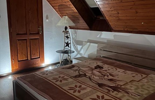 Omsenie House | Village Light House