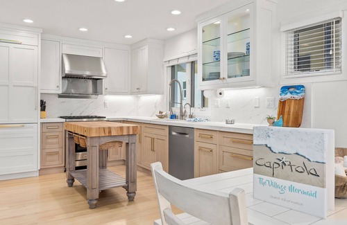 Capitola House | Village Mermaid Beach House