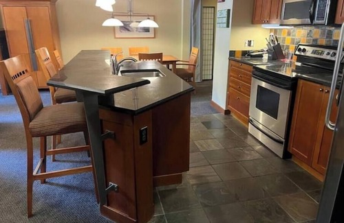 Olympic Valley Condo | Village@Palisades Tahoe Sleeps 6