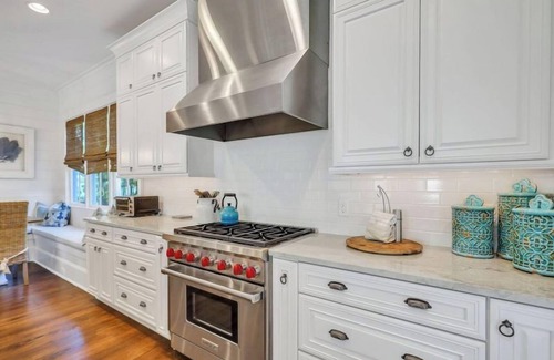 King City House | Village Paradise - Enjoy Island living at its best.