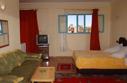 Tazzarine Hotel | Village Touristique Bougafer