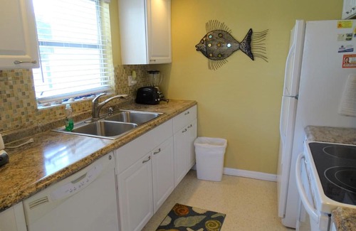 Siesta Key Village House | Village West Unit 101- Close to Beach and Siesta Village