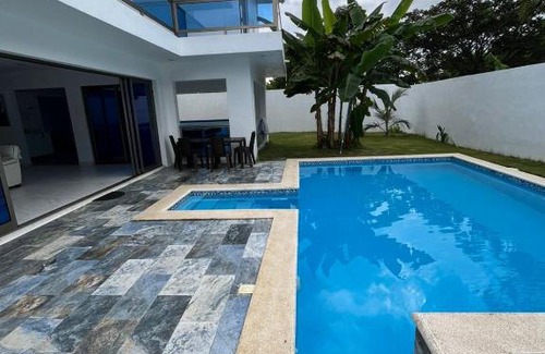Cevicos Villa | VillaGuerra-Piscina-Billar-BBQ-WiFi-Cozy-3Br-5Bds-7Pax