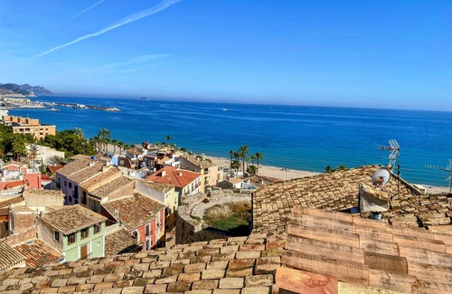 Old Town Apartment | Villajoyosa- Sunny Apt in Historic Ctr - with Beautiful Sea View