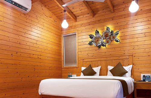 Kandroli Tarf Wankhal Hotel | Villament Resort, Karjat