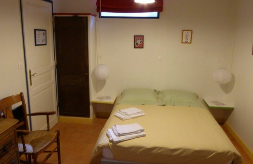 L'Ile-d'Elle House | Villanelle - Pablo room, in the center of your desires.