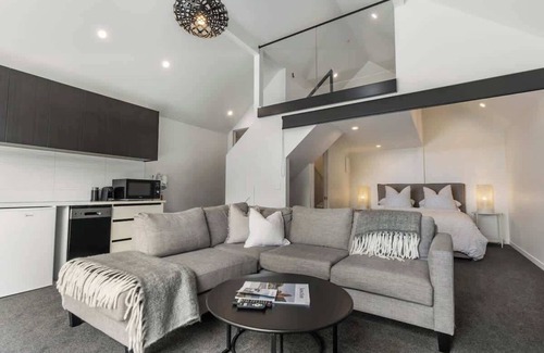 Mangawhai Villa | Villas 3–5: Family Retreat – 3 Villas Near the Beach, Sleeps 10+