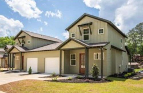 Jacksons' Gap House | Villas at Bay Ridge Unit 2