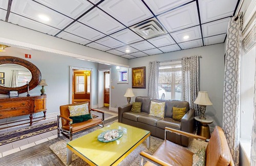 Eureka Springs Historic District House | Villas at Sweet Spring