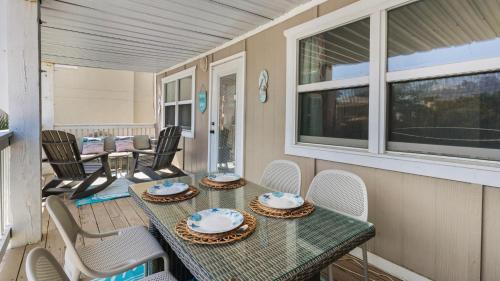 Sunnyside House | Villas Bahama West 106