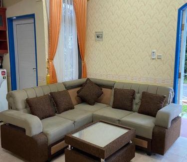 Cipanas Villa | Villas Dalia Puncak Na5/10