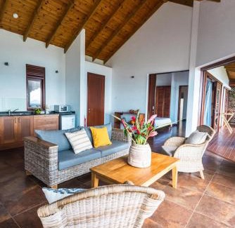 Port Glaud Villa | Villas de Jardin self-catering