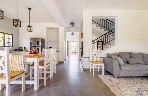Cabrera Villa | Villas Elim B- Beautiful and Confortable 4 Bedrooms