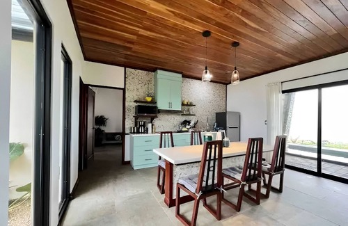Arenal Hot Springs Villa | Villas Jawara