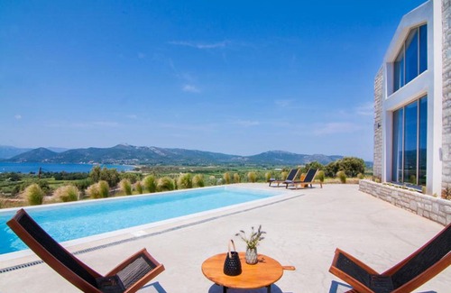 Aktio-Vonitsa Villa | Villas Mandalos