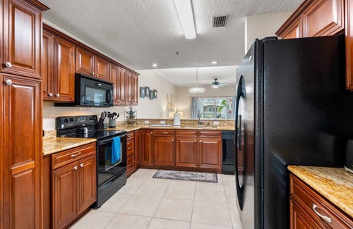 Butler Beach Condo | Villas of Ocean Gate #107 Beachside Pool View