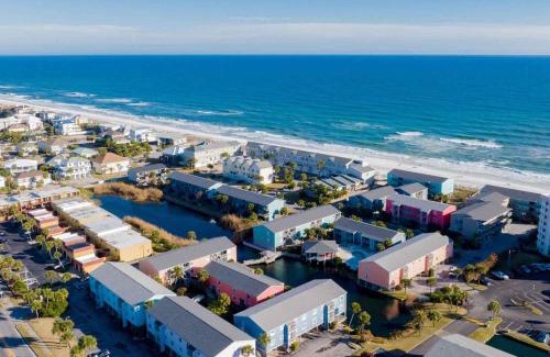 Pensacola Beach Apartment | Villas on the Gulf #N3