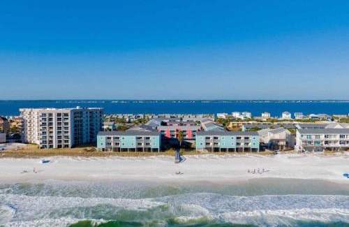 Pensacola Beach Apartment | Villas on the Gulf #N3