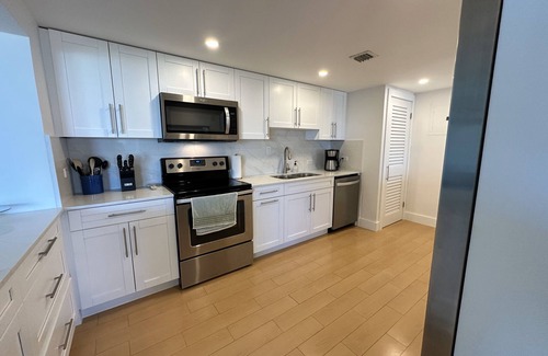 West Bay Condo | Villas Pappagallo #36-3 Bedroom Beachfront Villa with Amazing Views