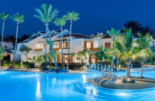 El Madronal Villa | Villas Parque Santiago III by Upper Luxury Housing