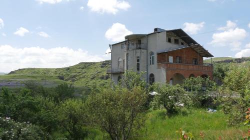 Artashavan Villa | VillaStefania