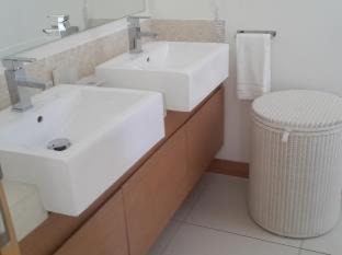 Wolmar Apartment | Villasun Seafront Apart at CapOuest